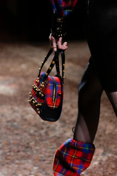 Look 38